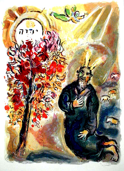 Dit schilderij heet “Mozes en het brandende struik” en is in 1966 geschilderd door Marc Chagall. Boven de struik zie je een witte cirkel met Hebreeuwse letters. Daar staat “JHWH”.  